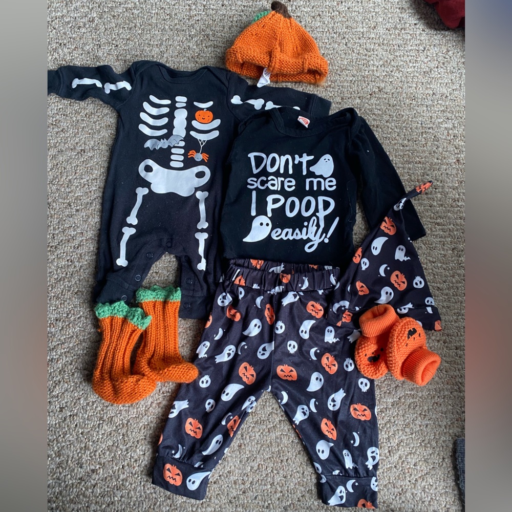 Halloween Themed baby bundle!